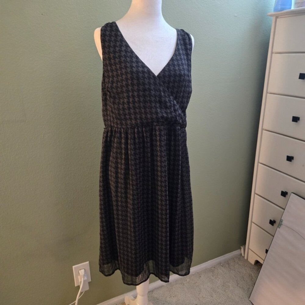 Women's Merona Black & Gray Houndstooth Midi Dress